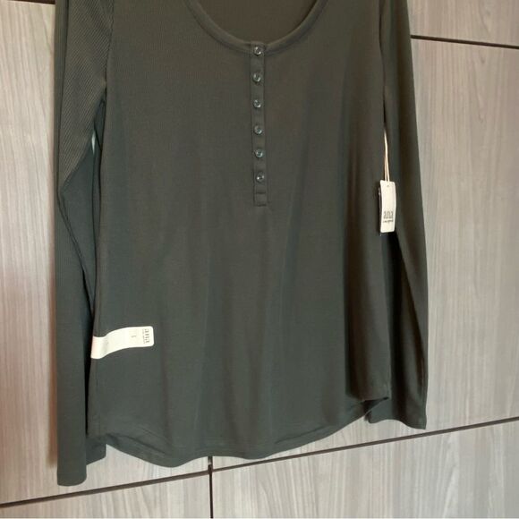 a.n.a. NWT Henley T-shirt Green Large - Picture 3 of 5